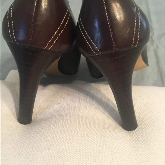 Women’s ANNE KLEIN heels, Size 8M - Picture 2 of 3